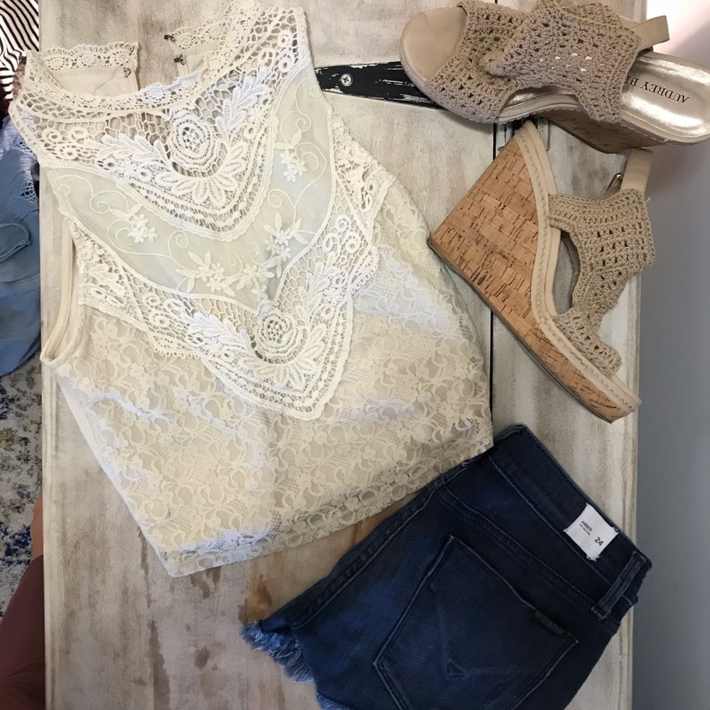 Preloved Abercrombie &Fitch Crop Top Lace